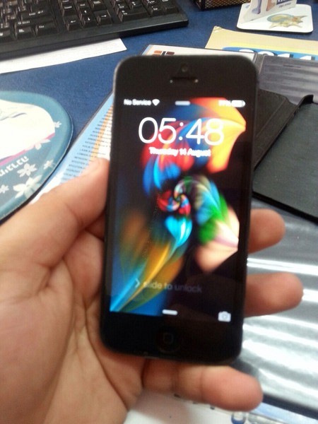 Iphone 5, الضفة » نابلس