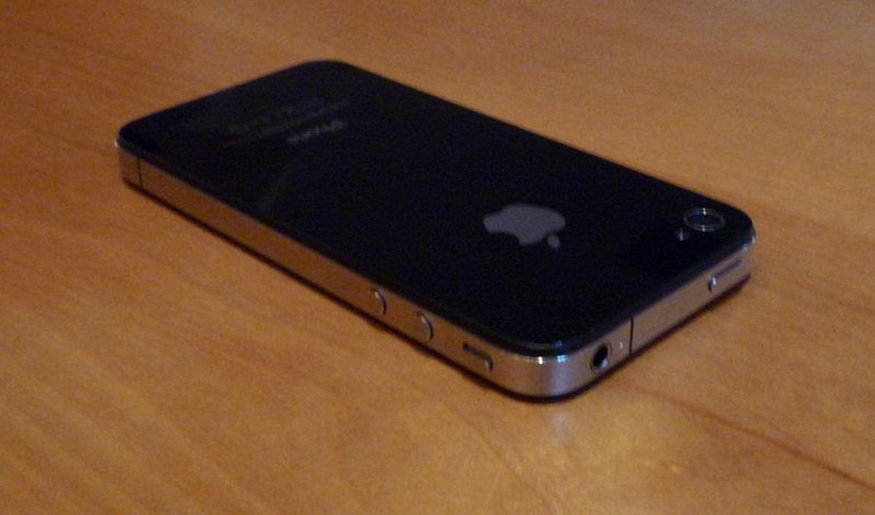 Iphone 4g شبه كرتونة بسعر مش معقول !!, الضفة » نابلس